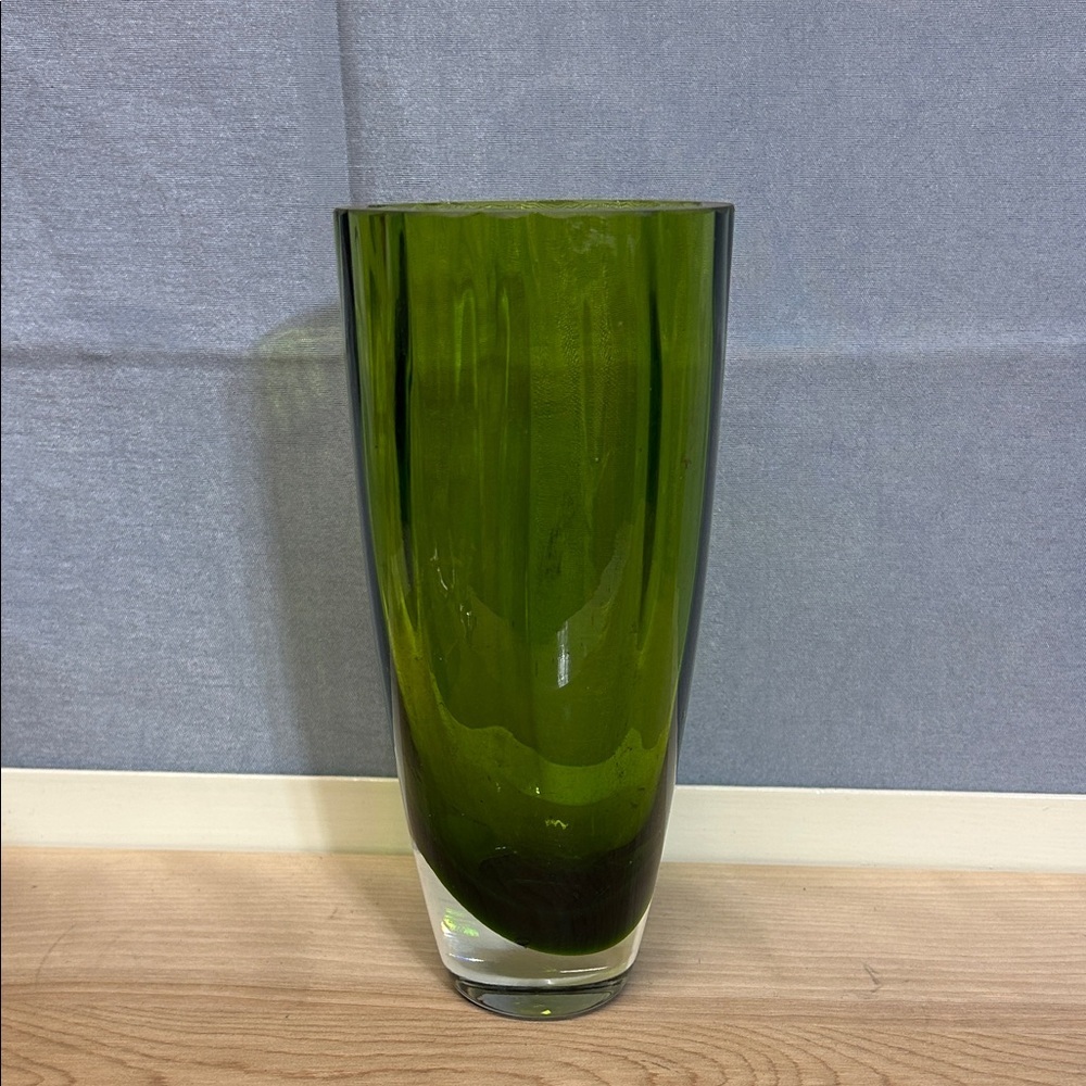 Elegant Green Glass Vase